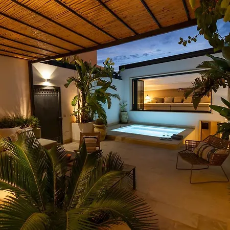 Secret Con Piscina Privata *